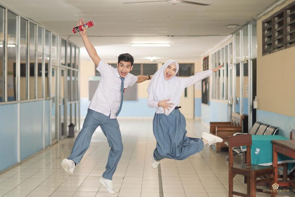 Ria ricis anak sekolah 9 min