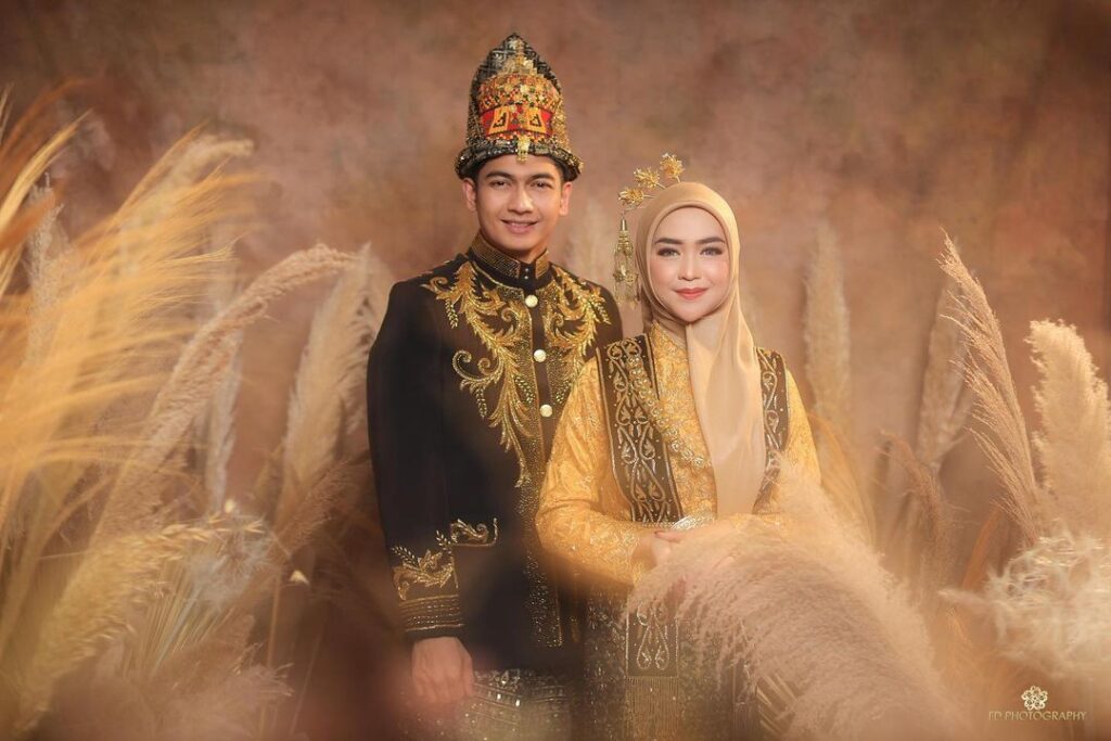 ria ricis pakaian adat 7