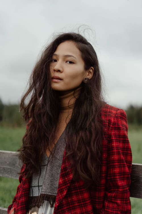 Romantic 3 4 pexels-cottonbro-studio-10648340.jpg